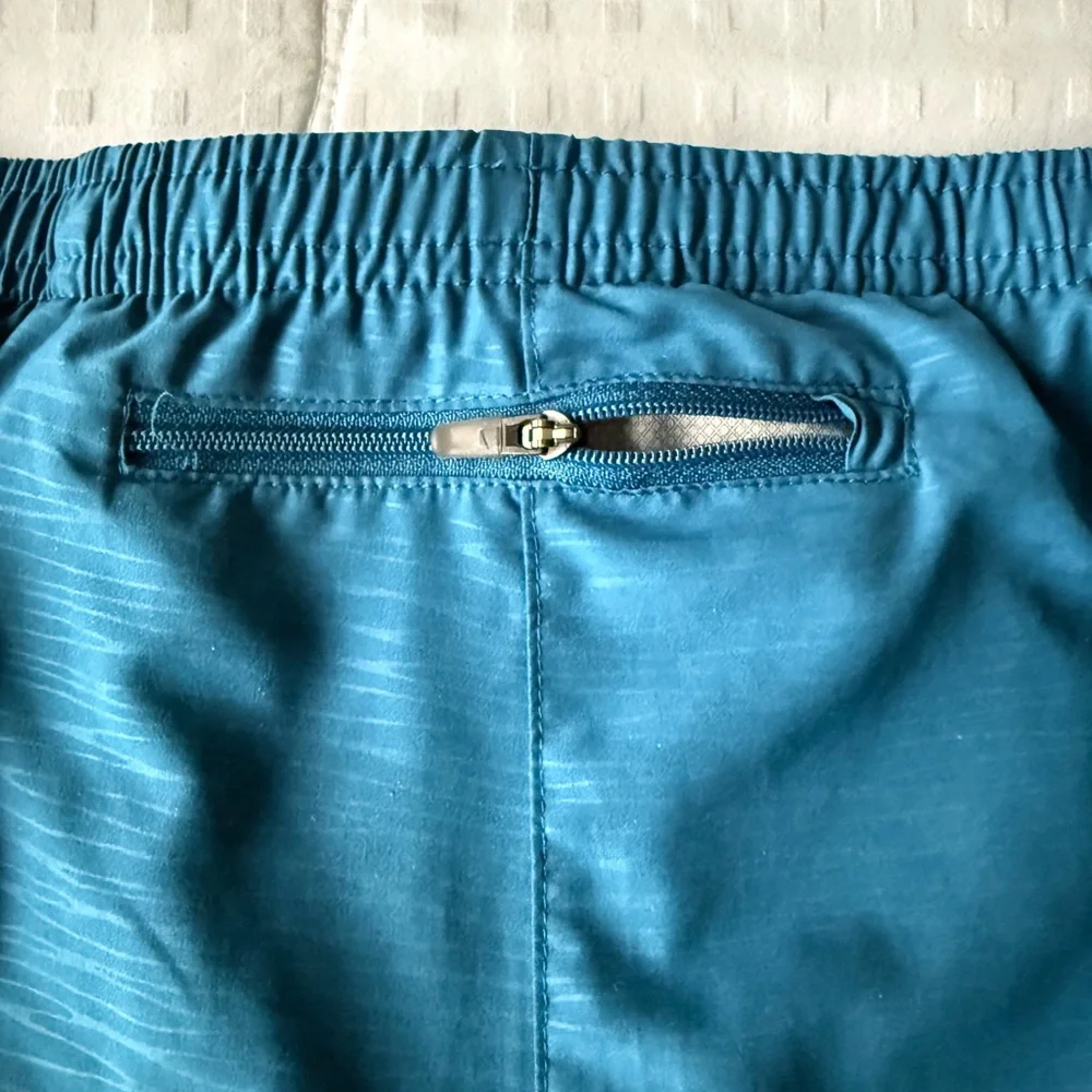 Nike DRI-FIT Running Shorts - Picture 3 of 8